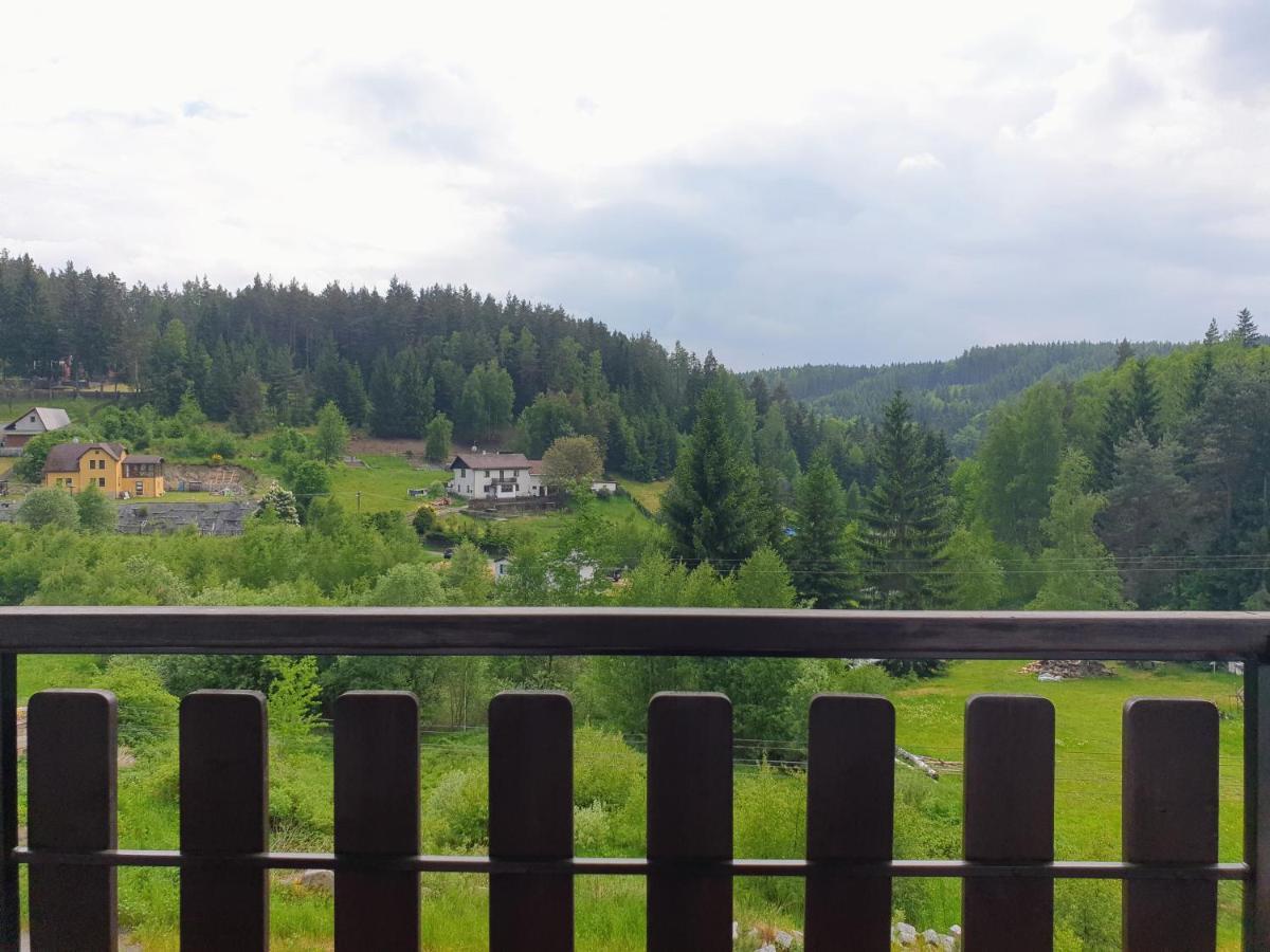 Penzion Lumis Nova Role Bagian luar foto